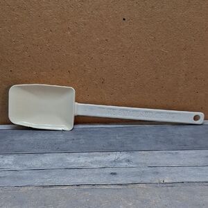 Pampered Chef Mix 'N Scraper